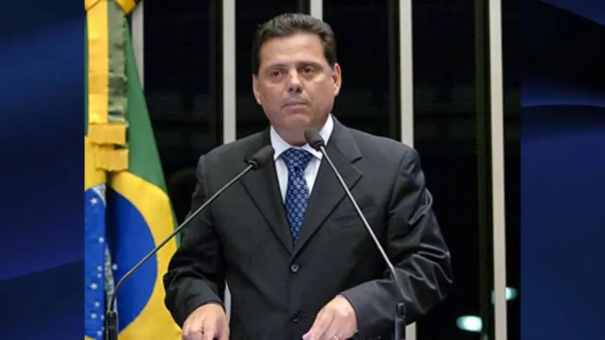 Justiça Eleitoral manda Marconi Perillo suspender impulsionamento ilegal contra Daniel Vilela Justiça Eleitoral manda Marconi Perillo suspender impulsionamento ilegal contra Daniel Vilela