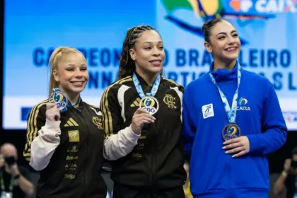 Lorrane Oliveira e Caio Souza sobem ao lugar mais alto do pódio no Brasileiro de Ginástica em Brasília