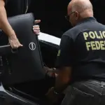 Polícia Federal deflagra operação contra senador Weverton Rocha por fraudes no INSS