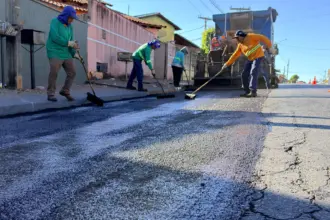 Prefeitura realiza recapeamento preventivo para preparar vias de Goianésia para o período chuvoso