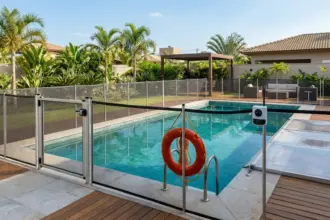 Projeto de lei prevê novos dispositivos de segurança obrigatórios em piscinas