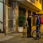 Tribunal nega liberdade a entregadores acusados de homicídio qualificado contra ciclista