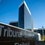 TSE ordena restabelecimento da filiação de Flávio Bolsonaro ao PL