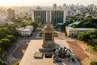 Cápsula do tempo da fundação de Goiânia preserva história sob a Praça Cívica