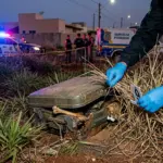 Corpo em avançado estado de decomposição é localizado dentro de mala em Goianira