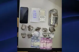 CPE Goianésia apreende mais de meio quilo de maconha e prende suspeito por tráfico