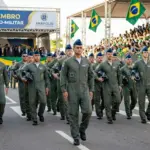 Desfile de 7 de setembro em Anápolis reúne instituições e autoridades na Avenida Brasil