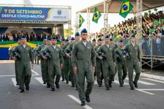 Desfile de 7 de setembro em Anápolis reúne instituições e autoridades na Avenida Brasil