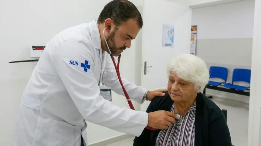 Exame nacional avalia formação médica de estudantes em todo o Brasil Exame nacional avalia formação médica de estudantes em todo o Brasil