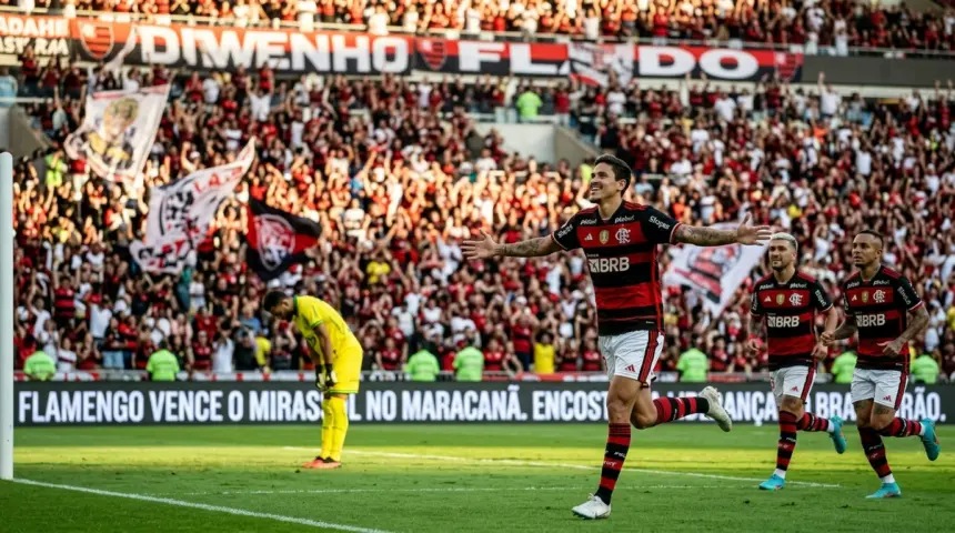 Flamengo vence Mirassol e encosta na liderança do Campeonato Brasileiro Flamengo vence Mirassol e encosta na liderança do Campeonato Brasileiro