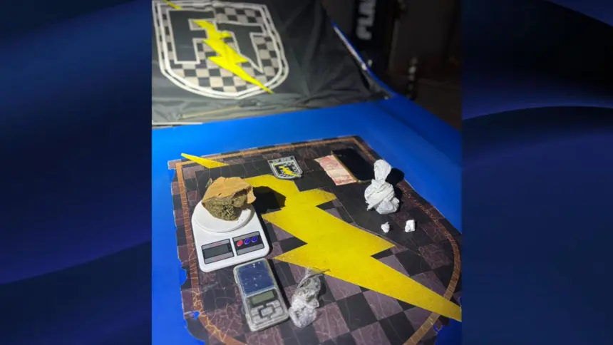 Força Tática Goianésia prende suspeito de tráfico com 150 gramas de drogas no Bairro Amigo Força Tática Goianésia prende suspeito de tráfico com 150 gramas de drogas no Bairro Amigo