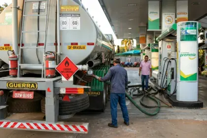 Governo federal libera quase 7 bilhões de reais para combustíveis e agricultura familiar