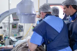 HGG transmite ao vivo 20 procedimentos endoscópicos durante congresso nacional