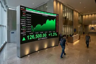 Ibovespa registra alta expressiva e alcança maior patamar em quatro meses
