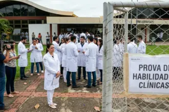 Inep encerra em 19 de setembro prazo para envio de diploma no Revalida 2026