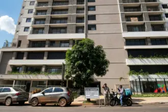 Moradores de prédio em Goiânia enfrentam mais de 30 horas sem energia elétrica