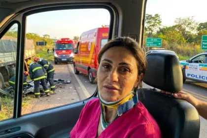Psicoterapeuta sobrevive a acidente grave com caminhão na rodovia Go-222 em Anápolis