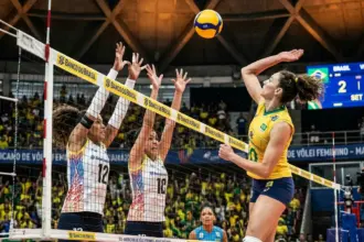 Seleção feminina de vôlei atropela Venezuela por 3 a 0 na estreia rumo a Los Angeles 2028