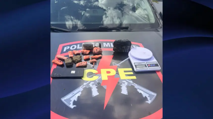 Suspeito de tráfico é preso pela CPE Goianésia em Santa Rita Suspeito de tráfico é preso pela CPE Goianésia em Santa Rita